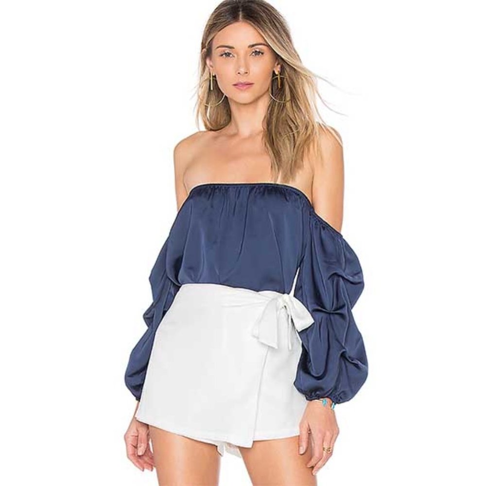 By The Way Cole Off Shoulder Blouse in Navy Blue L